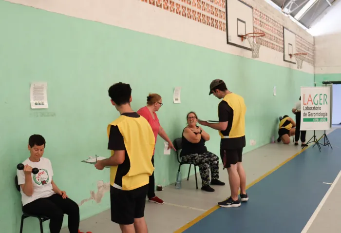 Estudantes de Educação Física podem aprender a aplicar testes em idosos em capacitação oferecida pela Udesc Cefid