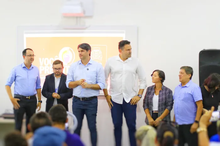 Leo Bezerra destaca importância da participação popular durante capacitação de conselheiros do ‘Você Prefeito’