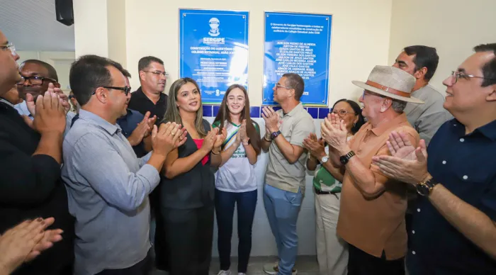 Governo de Sergipe entrega auditório e climatização para comunidade escolar de Ribeirópolis