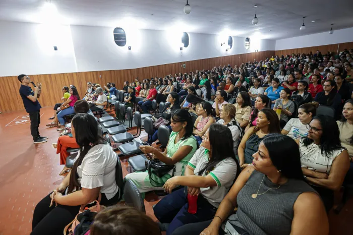 Prefeitura de Caruaru promove capacitação voltada para profissionais de Apoio Escolar