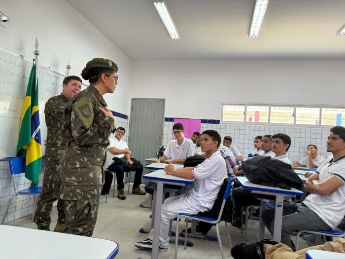 Estudantes de escolas da Rede Pública Estadual participam de palestras sobre o Serviço Militar e mercado de trabalho