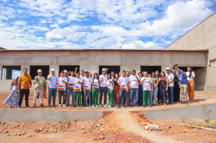 Acelera Seduc: secretário da Educação entrega equipamentos e anuncia reformas em escolas do semiárido piauiense