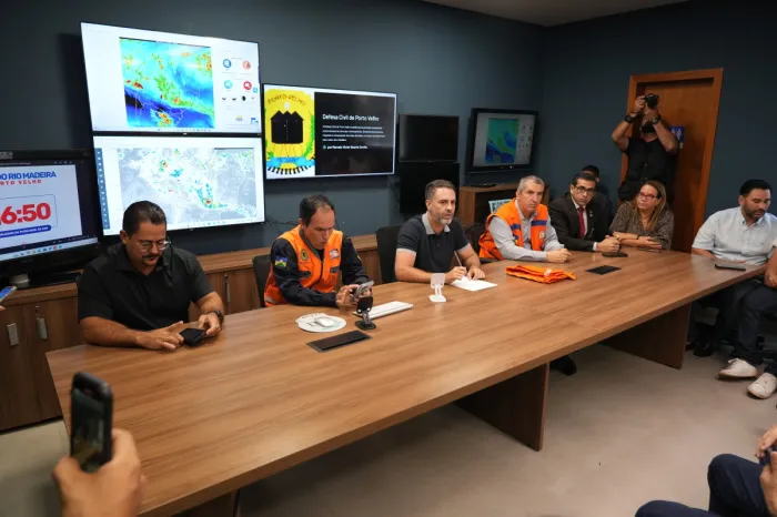Prefeitura mobiliza setor produtivo para reduzir impactos da cheia do rio Madeira 