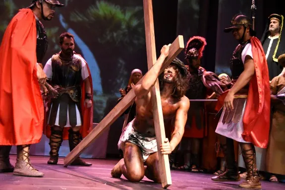 Troca de ingressos para espetáculo da Paixão de Cristo inicia nesta terça (1º)