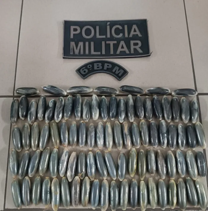 Polícia Militar Prende Mulher Transportando Drogas em Corumbá