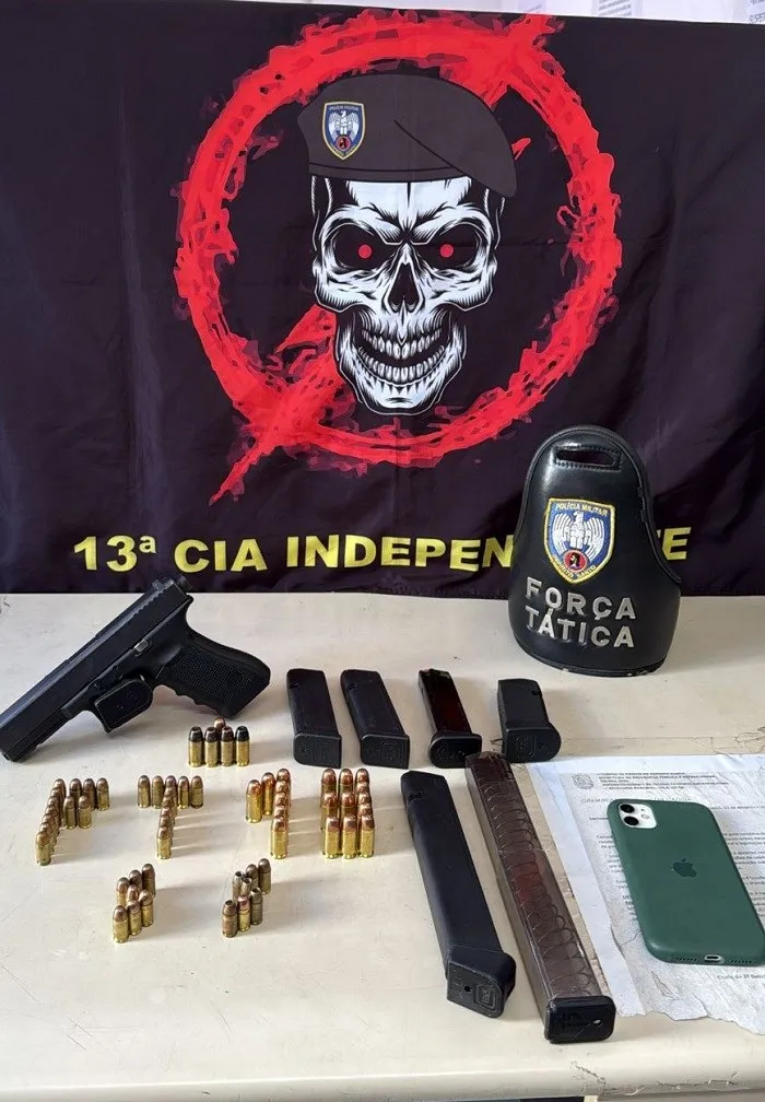Força Tática da 13ª Cia Ind. apreende arma e munições em Vila Velha