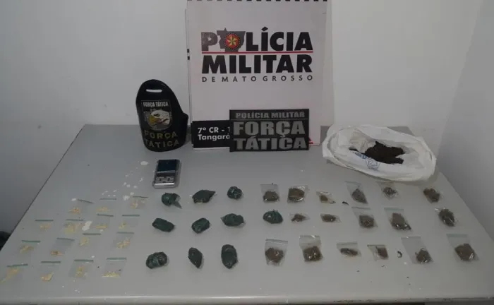 Força Tática apreende adolescente com 43 porções de drogas em Tangará da Serra