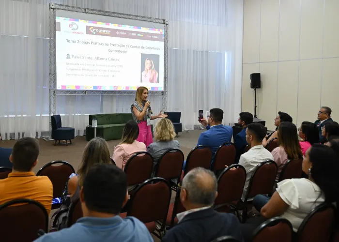 SEE participa mesa redonda sobre prestação de contas de convênios durante a Confep 2025