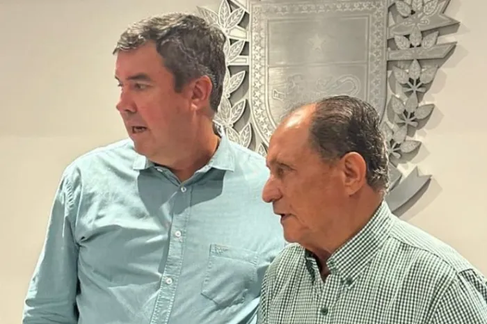 Deputado Zé Teixeira garante investimentos em reunião com Riedel