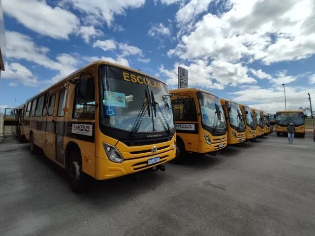 Governo de SC aumenta em 7% valor repassado aos municípios para transporte escolar