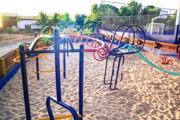 Vereador solicita revitalização da praça Dorival José Gonçalves no Jardim Carolina