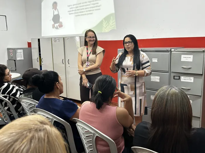 Prefeitura realiza capacitação com cozinheiros para melhorar qualidade do serviço prestado à população