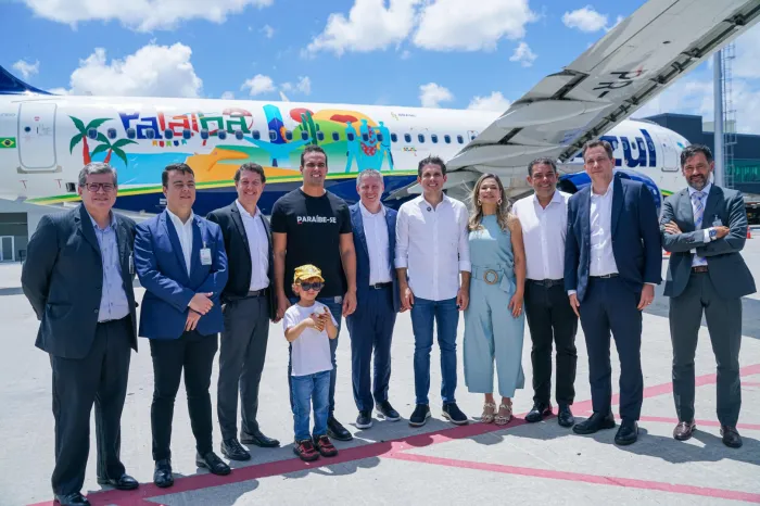 Azul lança aeronave adesivada em homenagem a Paraíba