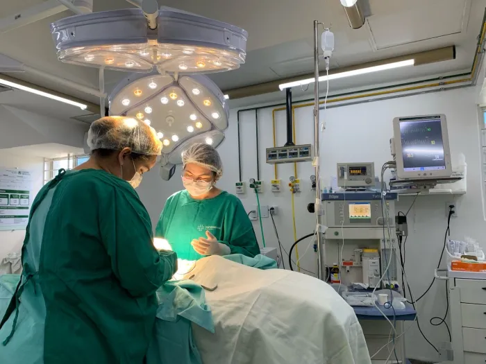 Maternidade Frei Damião realiza cirurgia pediátrica e amplia acesso dos pacientes neonatais a procedimentos de média complexidade