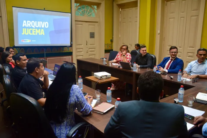 Jucema recebe visita da Junta Comercial de Rondônia para apresentar boas práticas do registro empresarial no MA