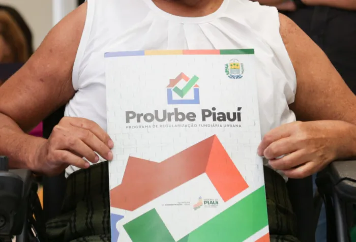 Após 50 anos de espera, piauienses têm seus imóveis regularizados pelo ProUrbe