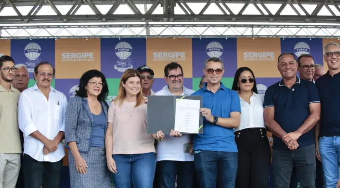 “No nosso governo, o baixo São Francisco é prioridade”, diz Fábio ao inaugurar obras e dar ordens de serviços para novos investimentos