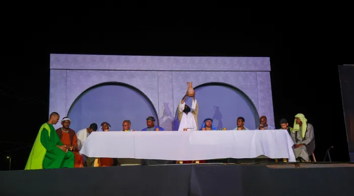 Encenação da Paixão de Cristo marca primeiro final de semana da Vila da Páscoa 