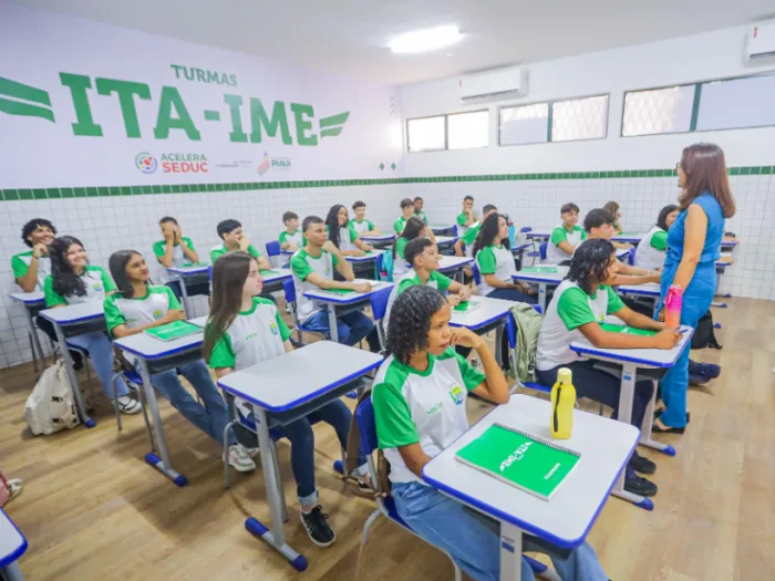 Seduc paga mais de R$ 225 mil em bolsas para estudantes do ITA e IME