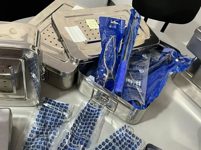 Sesapi já distribuiu mais de 90 novos kits de instrumentais cirúrgicos para hospitais da rede estadual