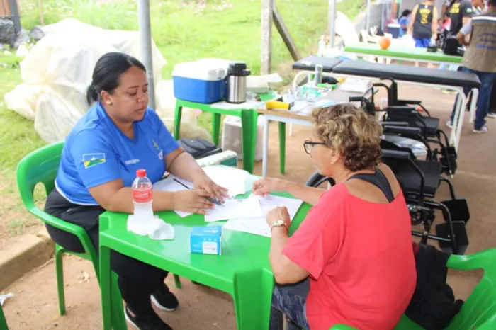 Atendimento à população no residencial Morar Melhor é realizado durante ação Rondônia Cidadã