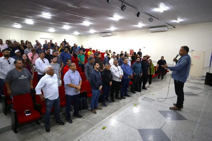 Encontro técnico reúne residentes e gerentes de usinas do DER-RO para fortalecer ações de infraestrutura em Rondônia
