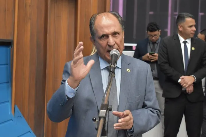 Deputado Zé Teixeira defende investimentos em áreas sociais