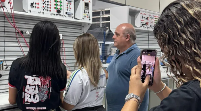 Clubes de mídia contribuem com a educação midiática de alunos na Rede Estadual