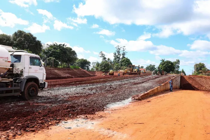 Parceria entre Estado e município, obra do viaduto de Iporã entra na fase final