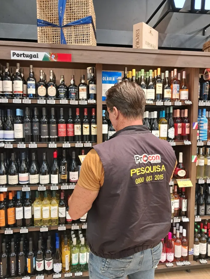 Pesquisa do Procon-JP registra diferença de R$ 100 no preço do vinho; maior variação chega a 187,70%