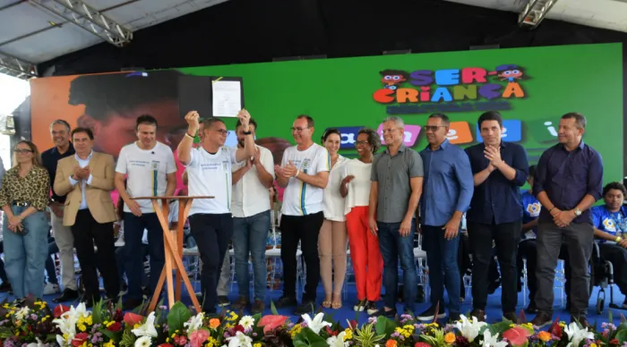 Governo de Sergipe assina ordem de serviço para a construção de dez creches que beneficiarão alunos da educação infantil