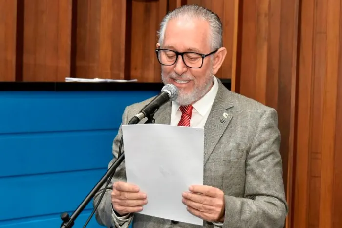 Matéria veda contratação de condenados por crimes contra crianças na rede estadual