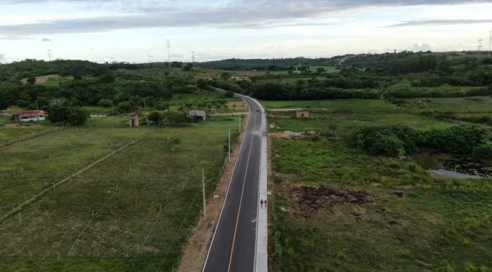 Moradores de Santo Amaro das Brotas e de municípios do Leste sergipano comemoram obras realizadas pelo Governo