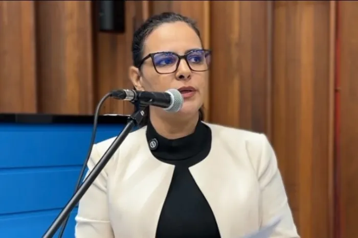 Moção de Pesar aos filhos, à família e aos amigos de Cleyla Ricardo Borges