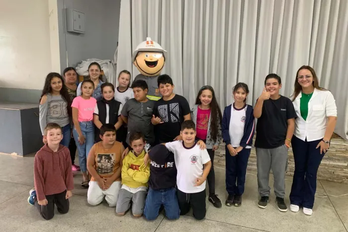 Em Rebouças, Copel orienta quase 500 estudantes sobre cuidados com a rede elétrica