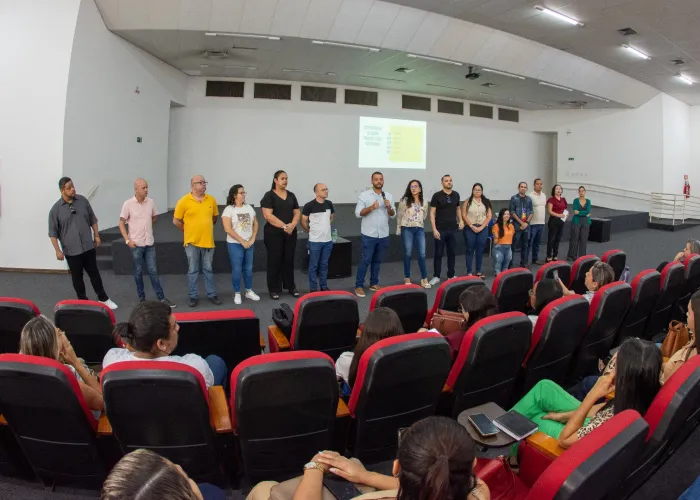 16ª GRE promove primeira reunião do CREGE para gestores e coordenadores