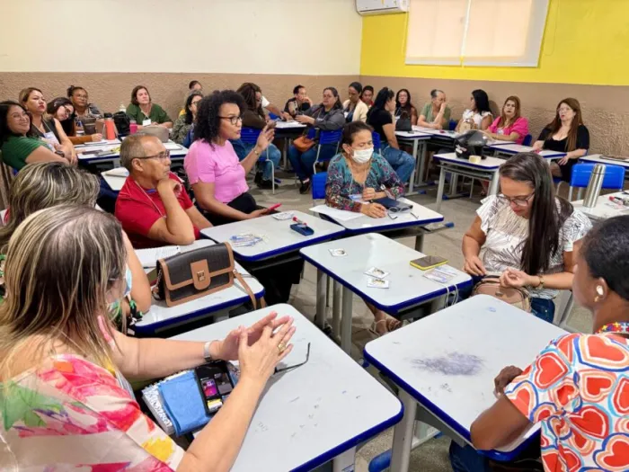 Formação do “ProAlfa Rondônia” capacita profissionais de escolas municipais e estaduais em Porto Velho