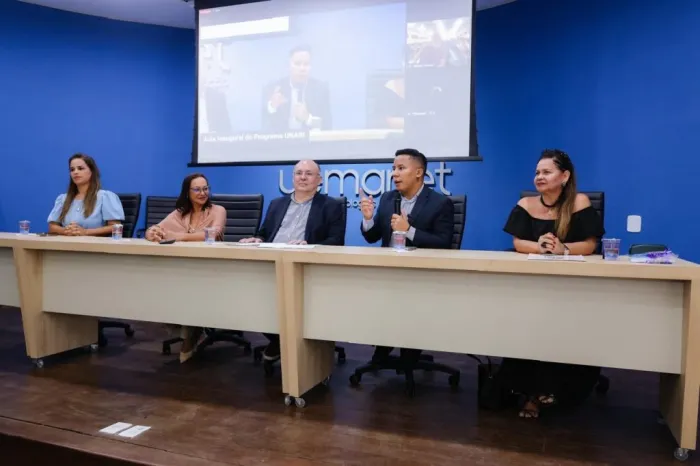 Raimundo Penha participa de aula inaugural do Unabi e destaca importância da educação para idosos