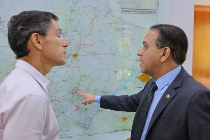 Coronel David garante pavimentação das rodovias MS-244 e MS-270