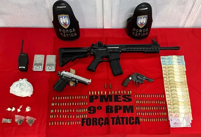 Força Tática do 9º BPM apreende drogas, armas e munições em Cachoeiro de Itapemirim
