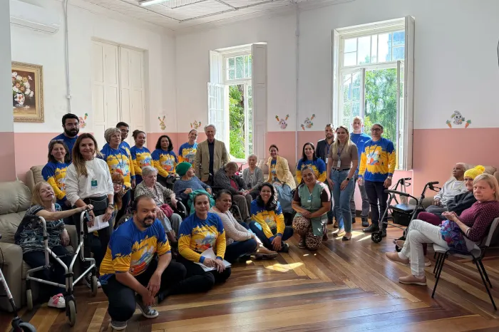 Sanepar e Assembleia Legislativa entregam doações do programa Tampinha Paraná