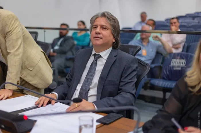 Deputado Caravina solicita obras emergenciais na Estrada do Mimoso, em Ribas do Rio Pardo