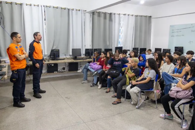 Prefeitura de São Sebastião inicia formações do programa Agente Mirim da Defesa Civil com alunos da rede municipal