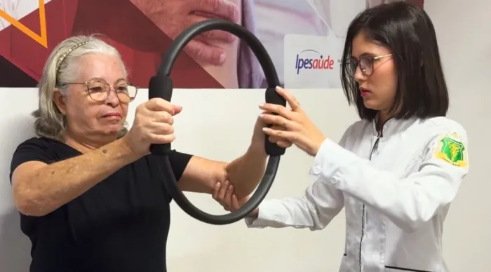 Ipesaúde reforça importância do tratamento do Parkinson no Dia Mundial da doença