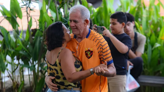Will Gomes e Valber Amorim se apresentam no projeto Sol Maior, no Hotel Globo