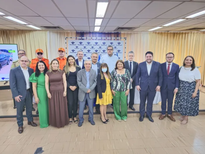 Sasc recebe doações de vestuários da Receita Federal em ação nacional solidária