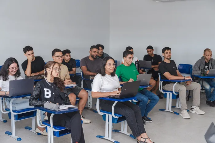 Projeto Limite do Visível impulsiona inclusão e empregabilidade de jovens da rede pública