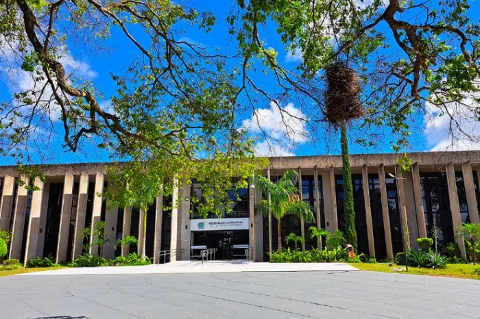 Ato da Presidência declara ponto facultativo na ALEMS na quinta-feira