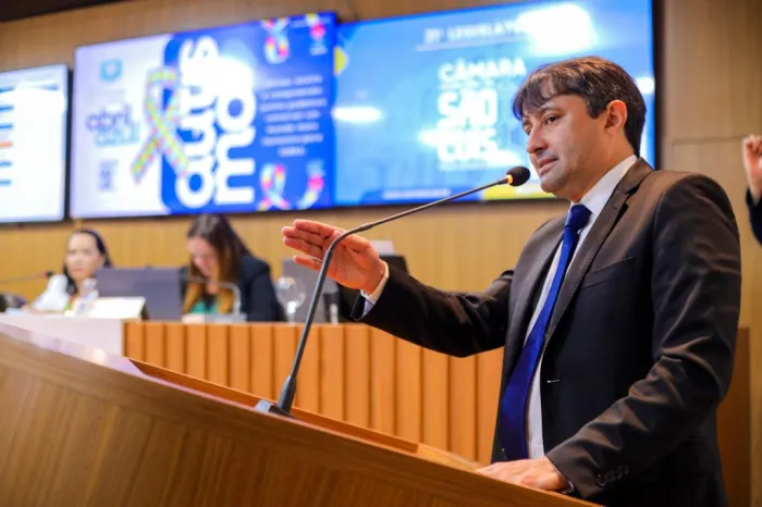 André Campos destaca assinatura da Ordem de Serviço para expansão da Avenida Litorânea