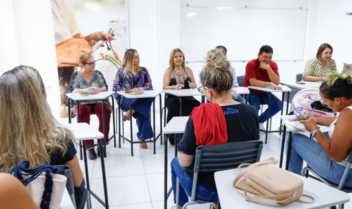 Primeira-dama do Estado encerra ciclo de reuniões com artesãos que serão homenageados no 40° Salão do Artesanato Paraibano